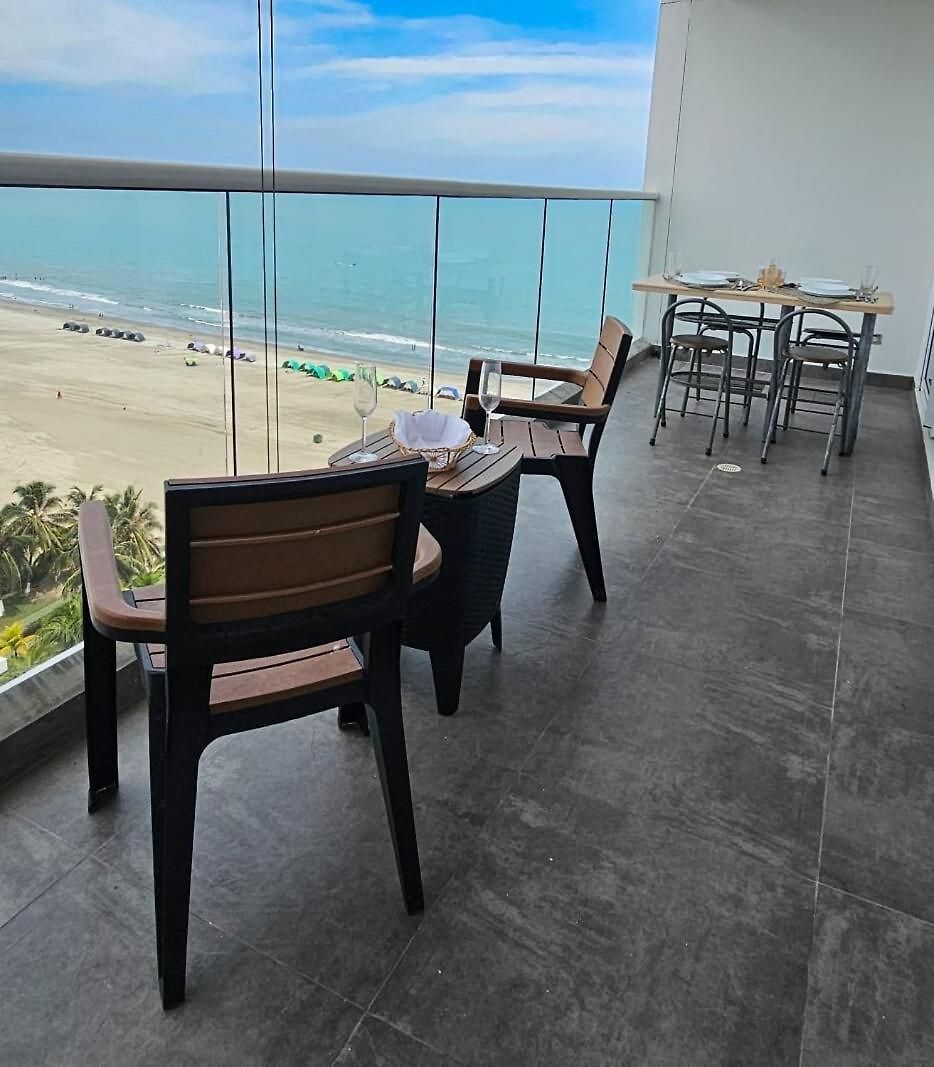 Apartamento Elessa Beachfront Ocean Views In Morros