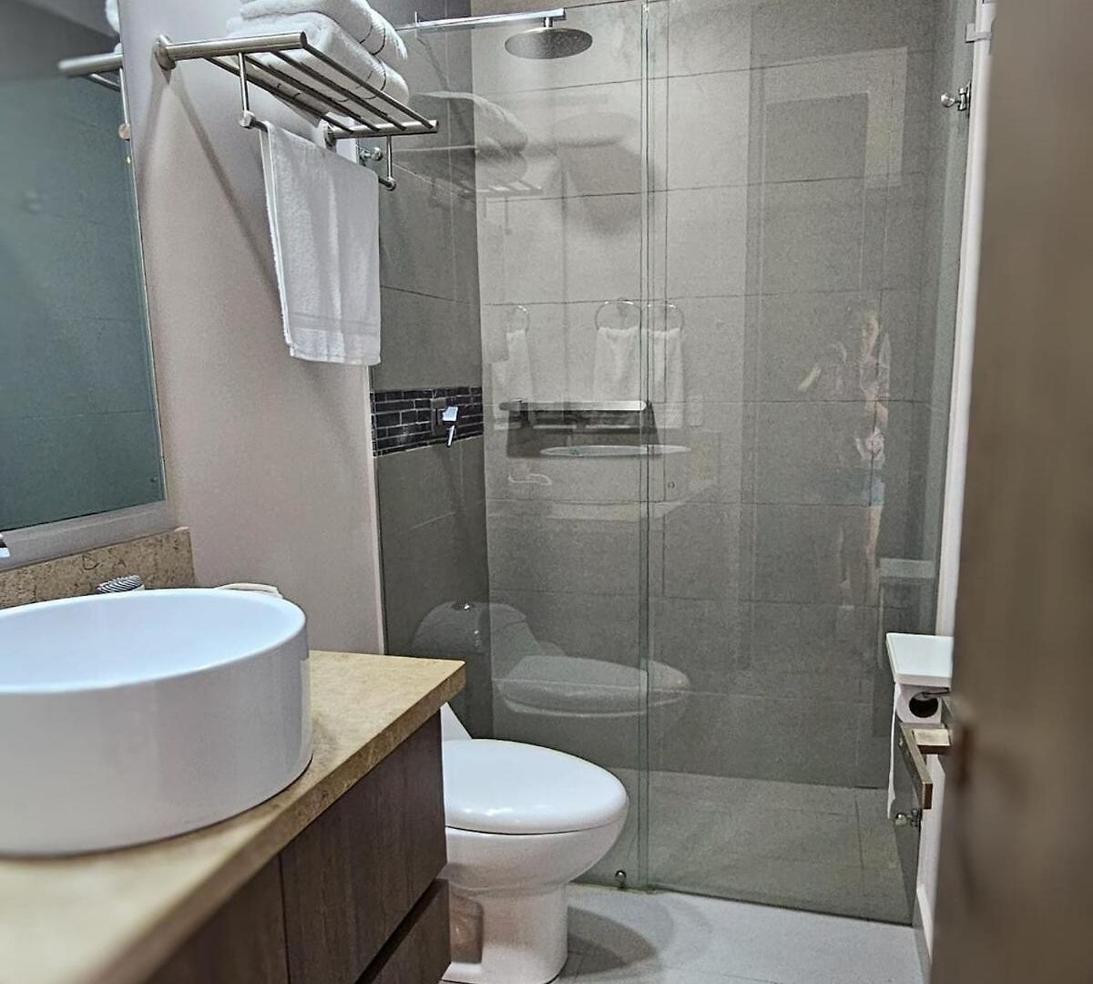 Elessa Beachfront Ocean Views In Morros Apartamento *
