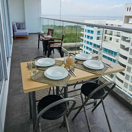 Apartamento Elessa Beachfront Ocean Views In Morros *